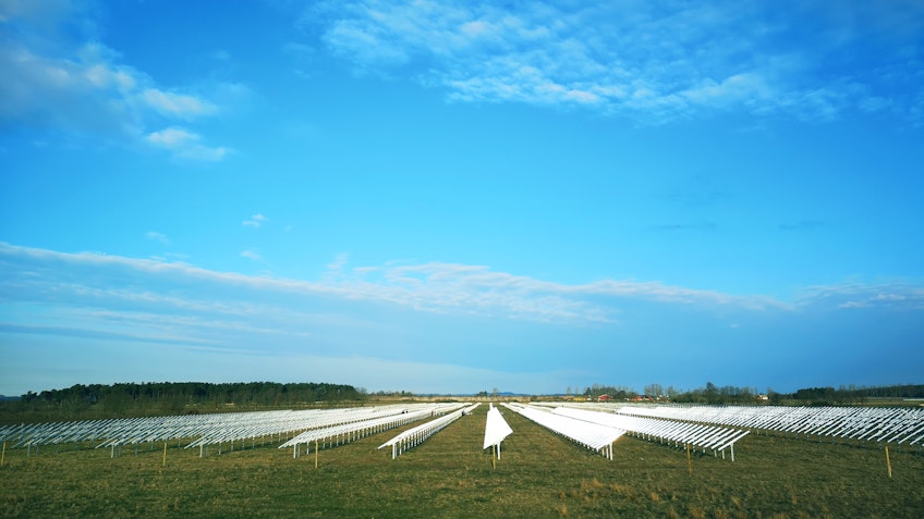 Pågående installation av Sveriges största solcellspark i Sjöbo